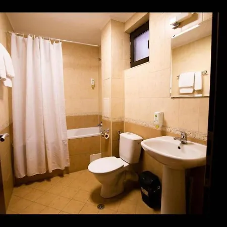 Two-bedroom In The Beautiful Pinerose Σπίτι διακοπών *